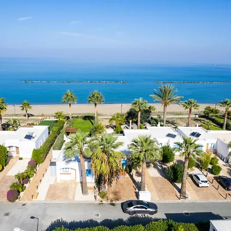 Kyma I - Beachfront At Latsi