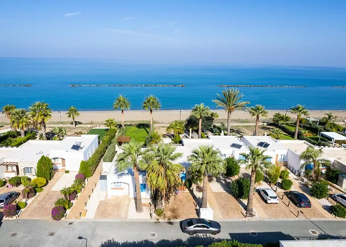 Kyma I - Beachfront At Latsi